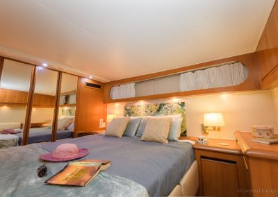 DSC_2444 master cabin full view