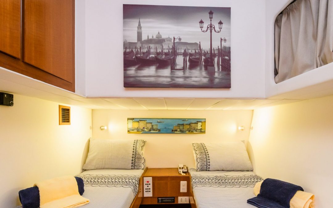 Twin Cabin